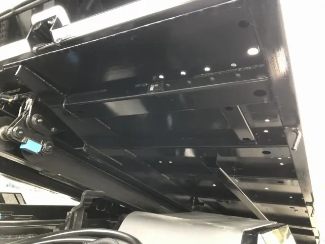 いすゞ エルフ 2RG-NPR88AM(2WD)の写真28