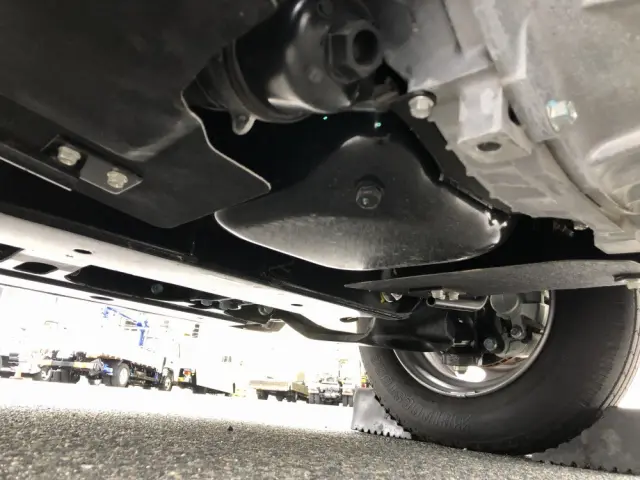 いすゞ エルフ 2RG-NPR88AM(2WD)の写真33