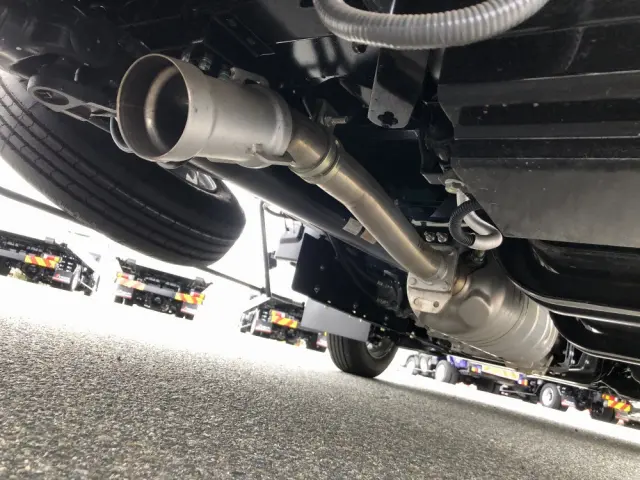 いすゞ エルフ 2RG-NPR88AM(2WD)の写真34