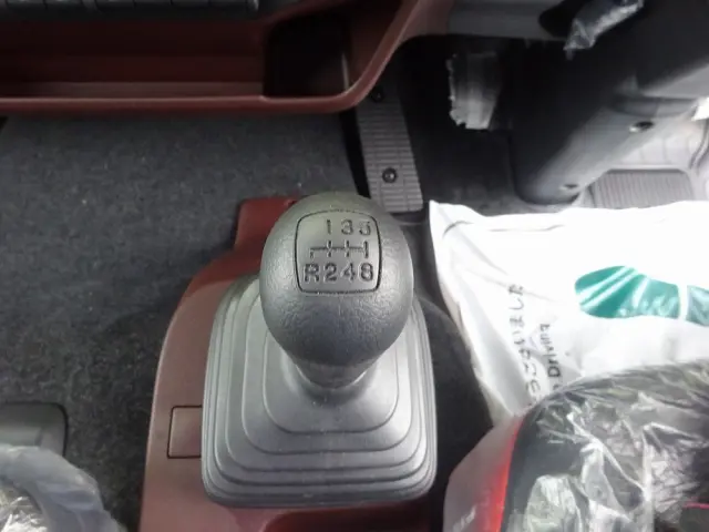 日野 レンジャー 2KG-FD2ABA(2WD)の写真32