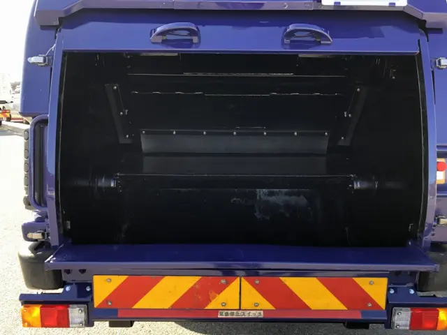 いすゞ エルフ TPG-NMR85N(2WD)の写真12