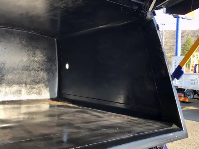 いすゞ エルフ TPG-NMR85N(2WD)の写真16