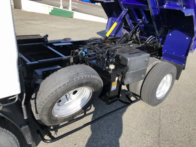 いすゞ エルフ TPG-NMR85N(2WD)の写真24