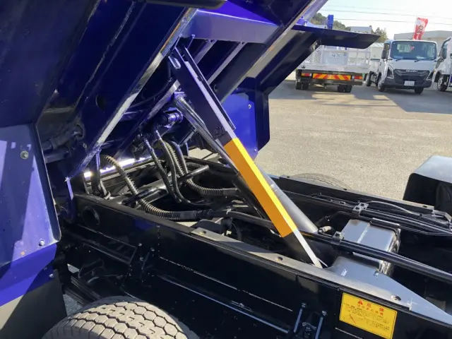 いすゞ エルフ TPG-NMR85N(2WD)の写真26