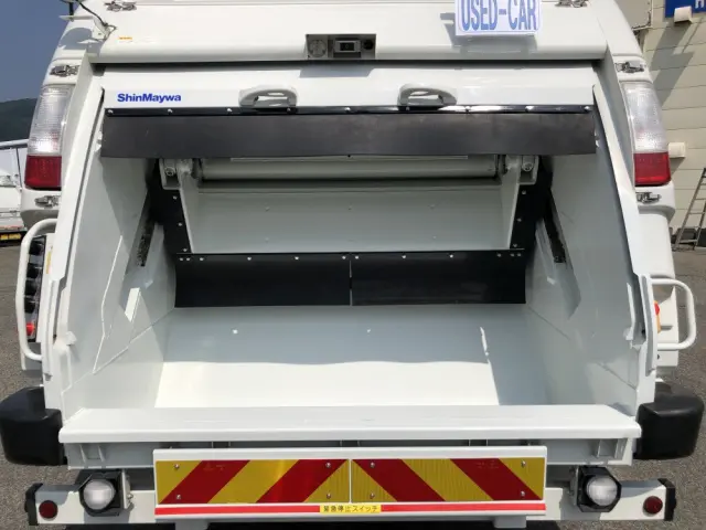 いすゞ フォワード 2PG-FRR90S2(2WD)の写真13