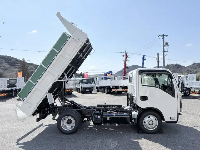 いすゞ エルフ 2RG-NKR88AT(2WD)の写真11