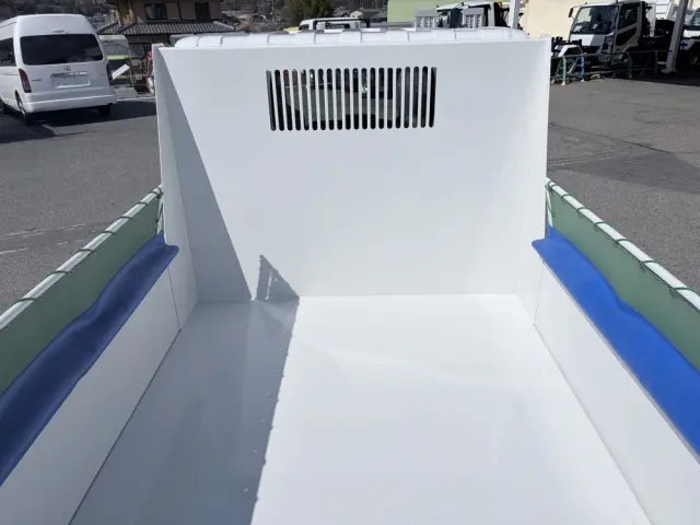 いすゞ エルフ 2RG-NKR88AT(2WD)の写真15