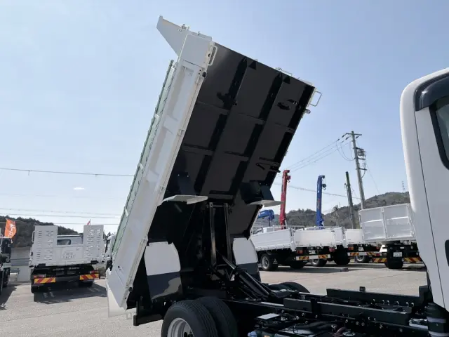 いすゞ エルフ 2RG-NKR88AT(2WD)の写真23