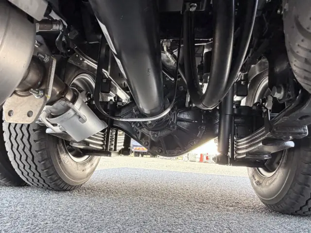 いすゞ エルフ 2RG-NKR88AT(2WD)の写真30