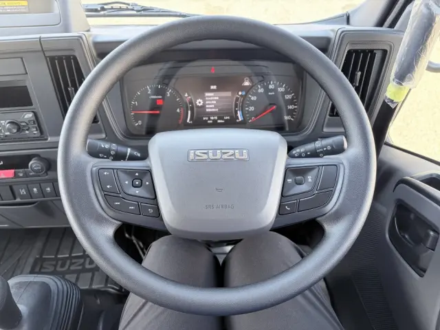 いすゞ エルフ 2RG-NKR88AT(2WD)の写真35