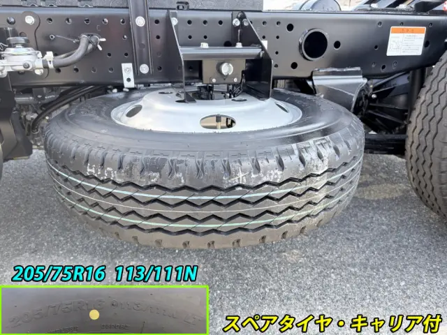 いすゞ エルフ 2RG-NKR88AT(2WD)の写真47