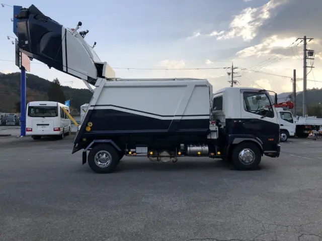 三菱 ファイター SKG-FK71F(2WD)の写真7