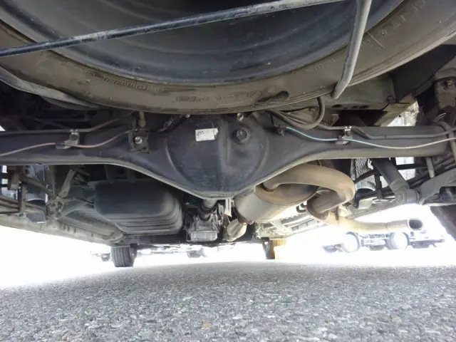 トヨタ ハイエース CBF-TRH221S(2WD)の写真9