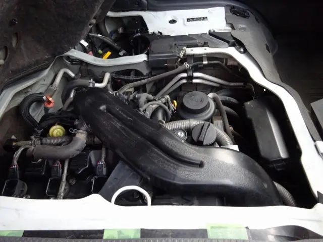 トヨタ ハイエース CBF-TRH221S(2WD)の写真10