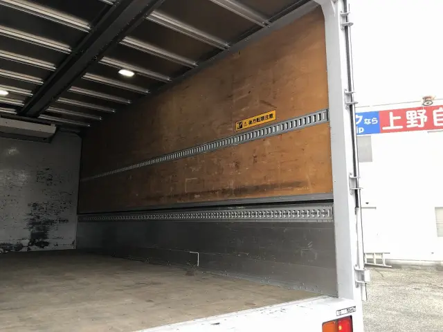 いすゞ フォワード 2RG-FRR90S2(2WD)の写真13