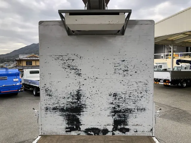 いすゞ フォワード 2RG-FRR90S2(2WD)の写真16