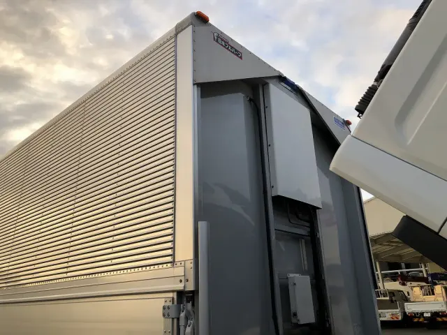 いすゞ フォワード 2RG-FRR90S2(2WD)の写真26