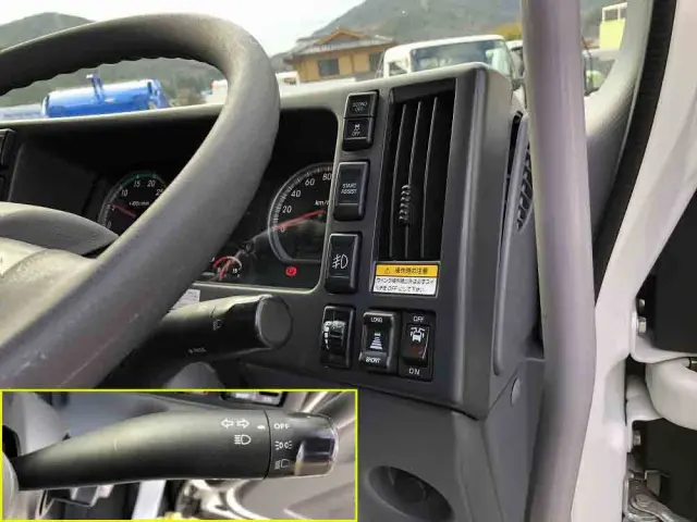 いすゞ フォワード 2RG-FRR90S2(2WD)の写真35