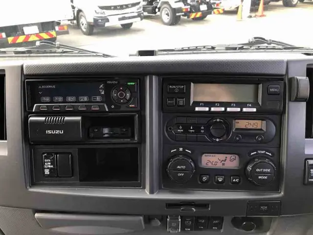 いすゞ フォワード 2RG-FRR90S2(2WD)の写真38