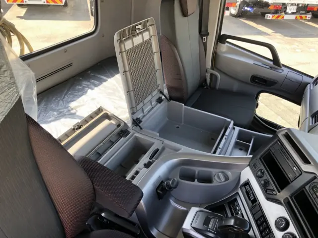 UD クオン 2PG-GK5AAB(2WD)の写真37