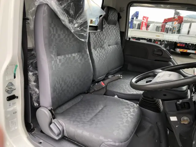 いすゞ エルフ PB-NKR81N(2WD)の写真41