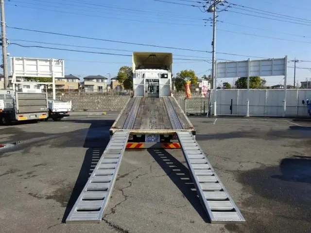 三菱 ファイター QKG-FK65FZ(2WD)の写真3