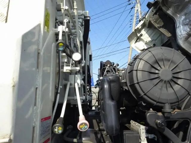 三菱 ファイター QKG-FK65FZ(2WD)の写真15