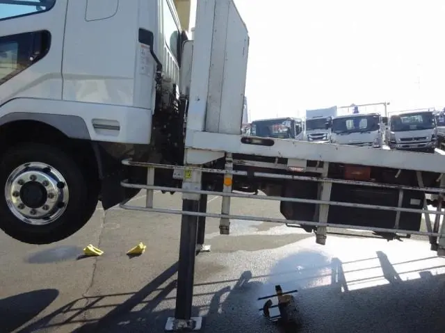 三菱 ファイター QKG-FK65FZ(2WD)の写真17