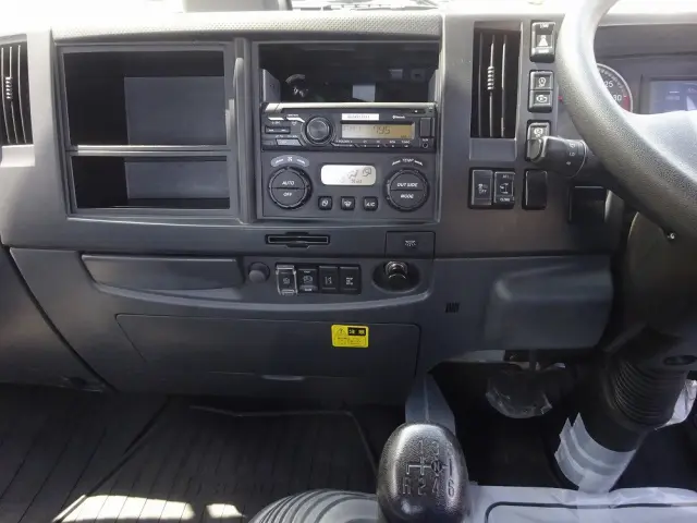 いすゞ フォワード 2RG-FRR90S2(2WD)の写真36