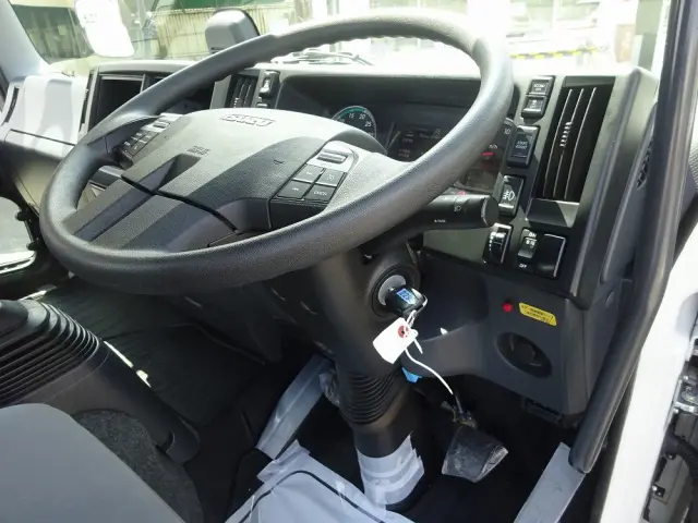 いすゞ フォワード 2RG-FRR90S2(2WD)の写真42