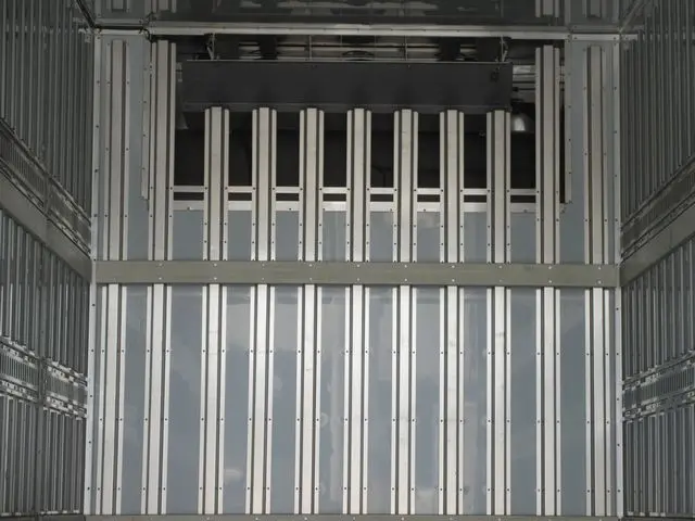 日野 プロフィア LKG-FR1EXBG(6x2)の写真17