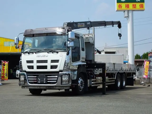 いすゞ ギガ QKG-CYZ77A(6x4)の写真1
