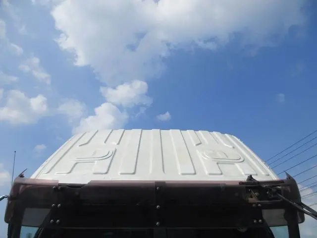 いすゞ ギガ QKG-CYZ77A(6x4)の写真5