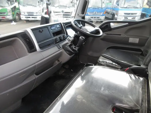 三菱 キャンター TPG-FEA50(2WD)の写真30