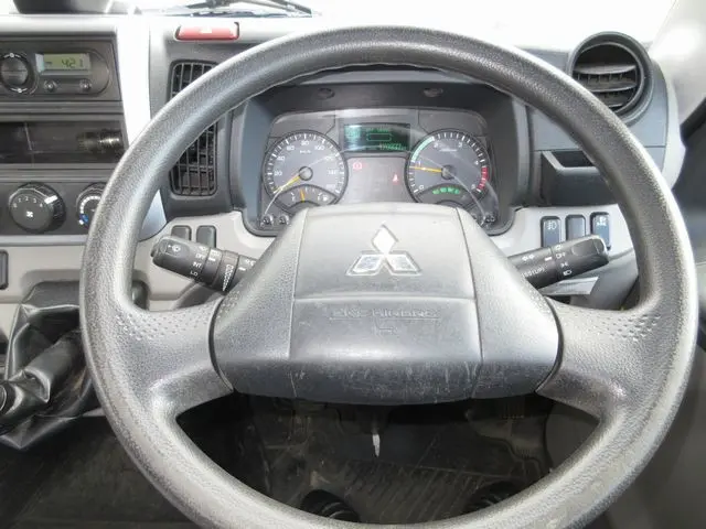 三菱 キャンター TPG-FEA50(2WD)の写真32