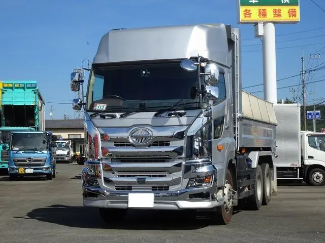 日野 プロフィア 2DG-FS1EGA(6x4)の写真1