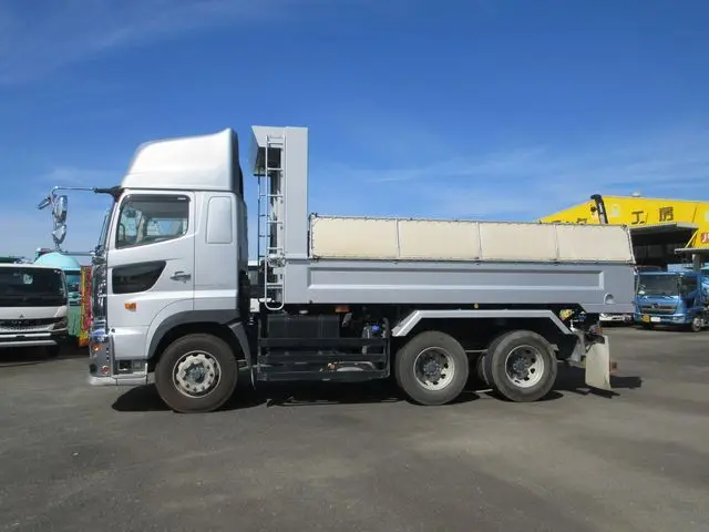 日野 プロフィア 2DG-FS1EGA(6x4)の写真8
