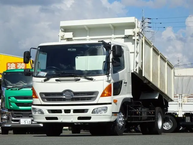 日野 レンジャー QKG-FE7JGAA(2WD)の写真1