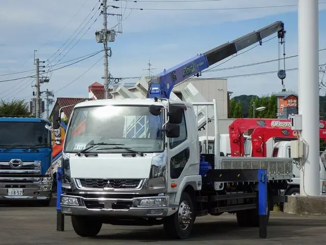 三菱 ファイター QKG-FK62FZ(2WD)の写真1