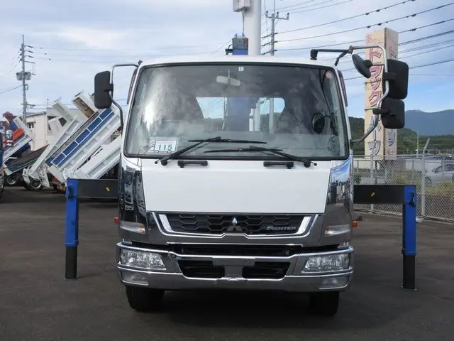 三菱 ファイター QKG-FK62FZ(2WD)の写真4