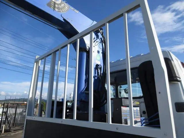 三菱 ファイター QKG-FK62FZ(2WD)の写真19