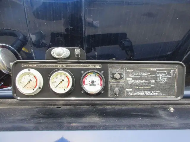 日野 プロフィア QPG-FR1APEA(6x2)の写真18