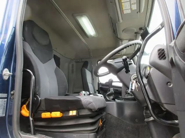 日野 プロフィア QPG-FR1APEA(6x2)の写真29