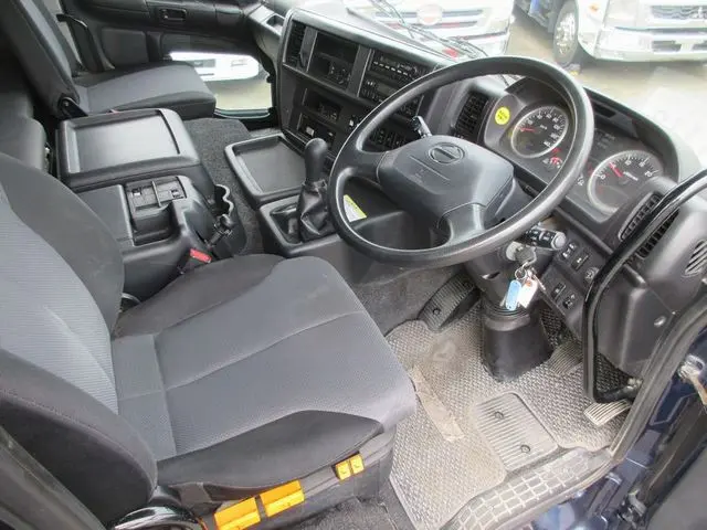 日野 プロフィア QPG-FR1APEA(6x2)の写真30