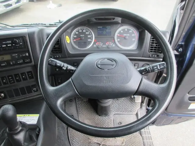 日野 プロフィア QPG-FR1APEA(6x2)の写真32