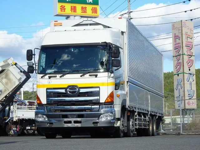 日野 プロフィア QPG-FW1EXWG(8x4)の写真1