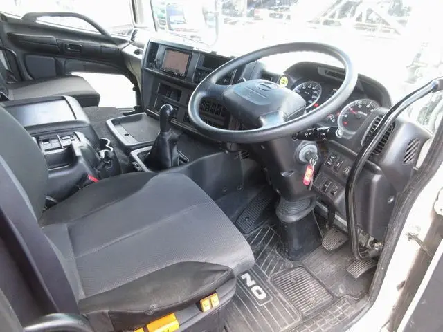 日野 プロフィア QPG-FW1EXWG(8x4)の写真35