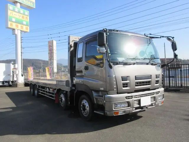 いすゞ ギガ PDG-CYH77W8(8x4)の写真3