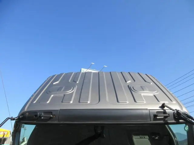 いすゞ ギガ PDG-CYH77W8(8x4)の写真5