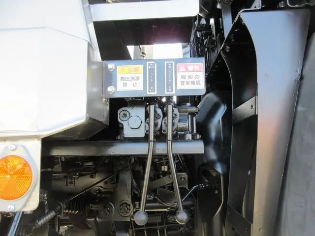 いすゞ ギガ PDG-CYH77W8(8x4)の写真25